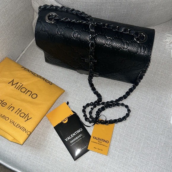 VALENTINO BY MARIO VALENTINO
Isabelle Dollaro Leather Shoulder Bag - Picture 8 of 10